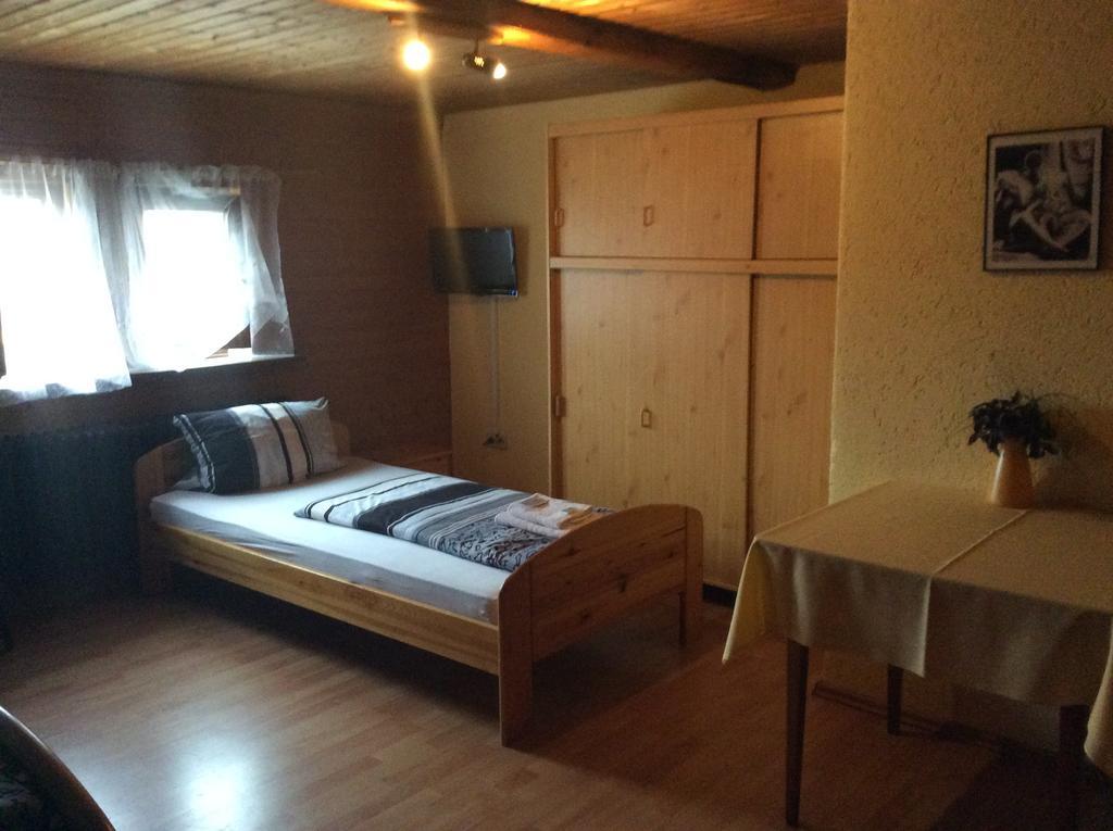 Hotel Drei Koenige Neckarbischofsheim Стая снимка